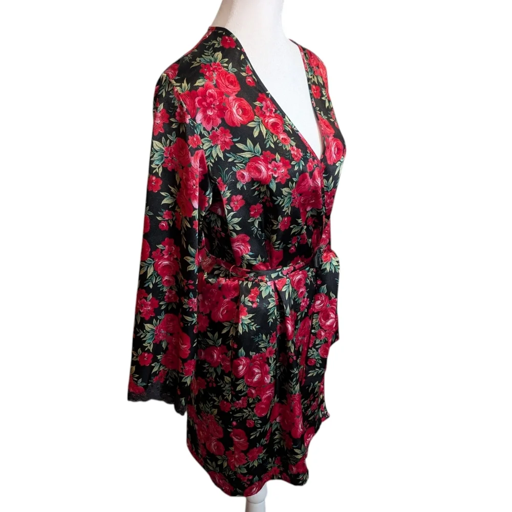 New Women's Pink K Robe Lingerie Tie Waist Flowers Black Pink Roses Size Small